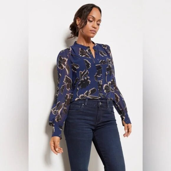 Evereve Gianna Floral Blouse in Navy/Black Size Medium M - Picture 7 of 8